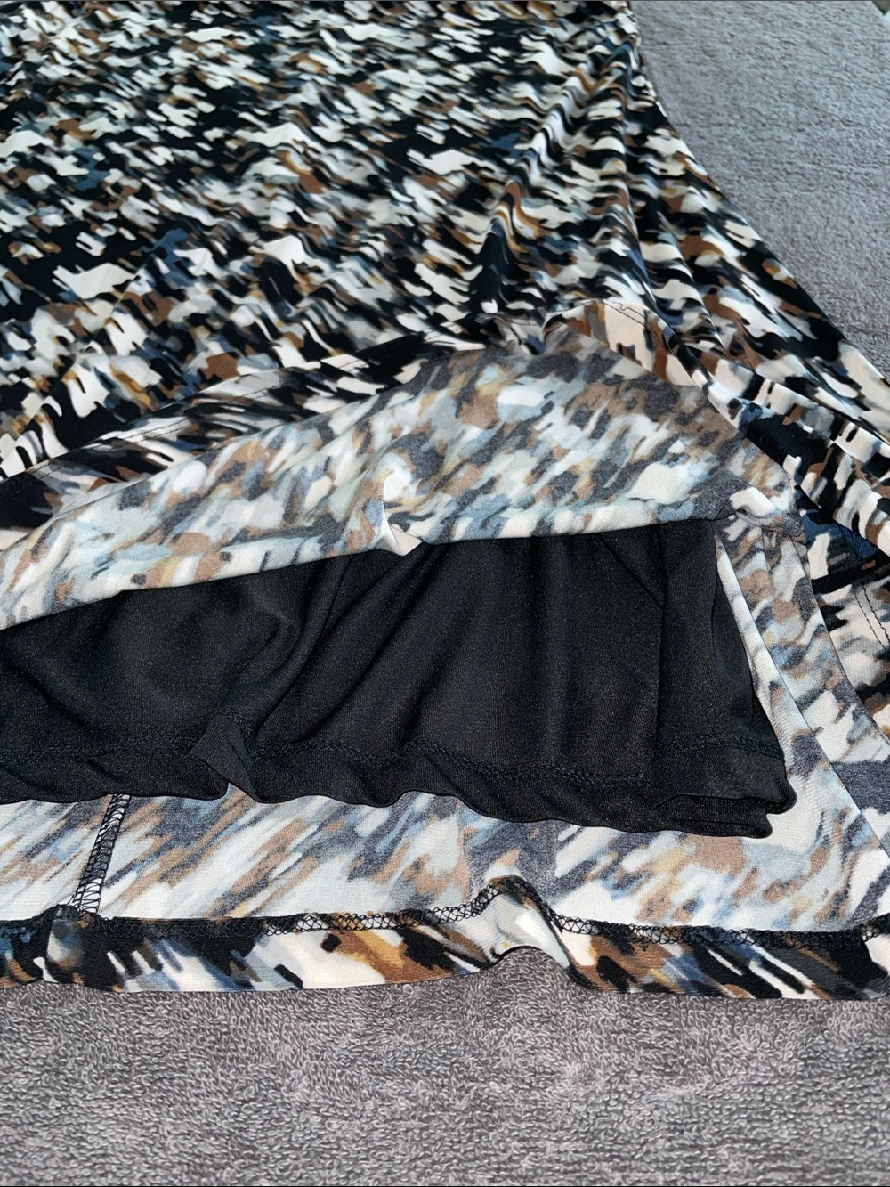 Anne Klein Black, Brown, Blue White Swing/Shift/Sleeveless Dress. Lined.  Size 8 - Picture 5 of 7